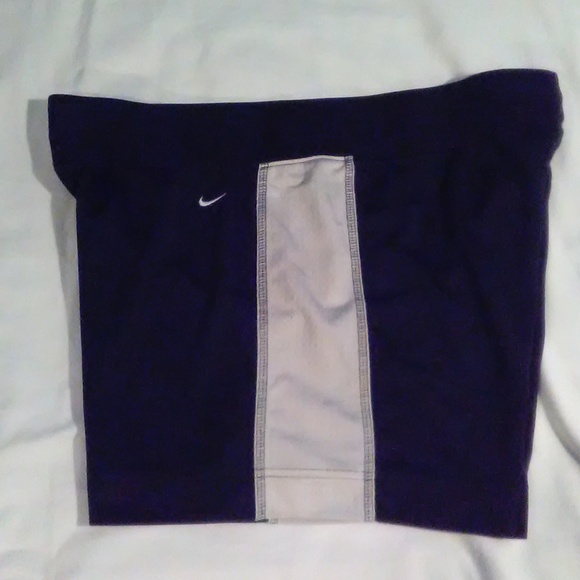 Nike women's jogging/exercise shorts Size LG-12-14 - Picture 3 of 5